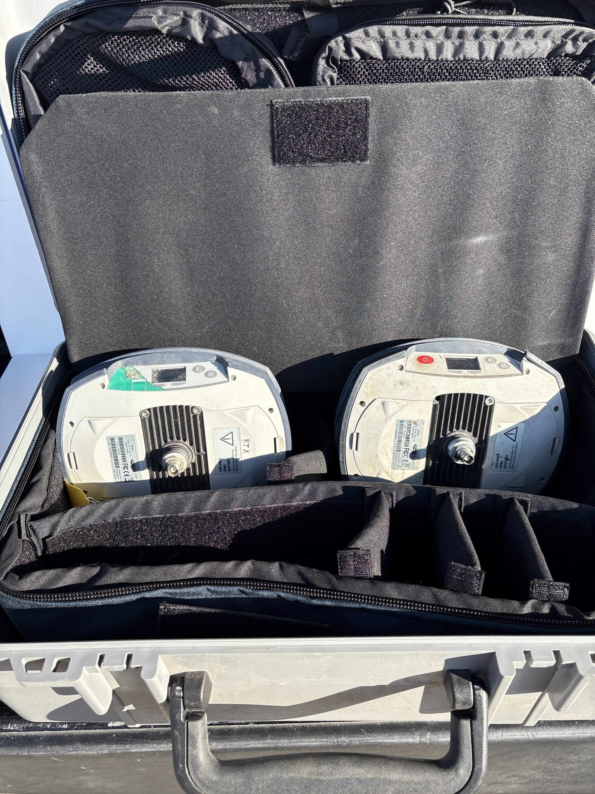 Spectra SP80 GNSS Receiver Pair w/UHF 430-470 MHz - Image 2