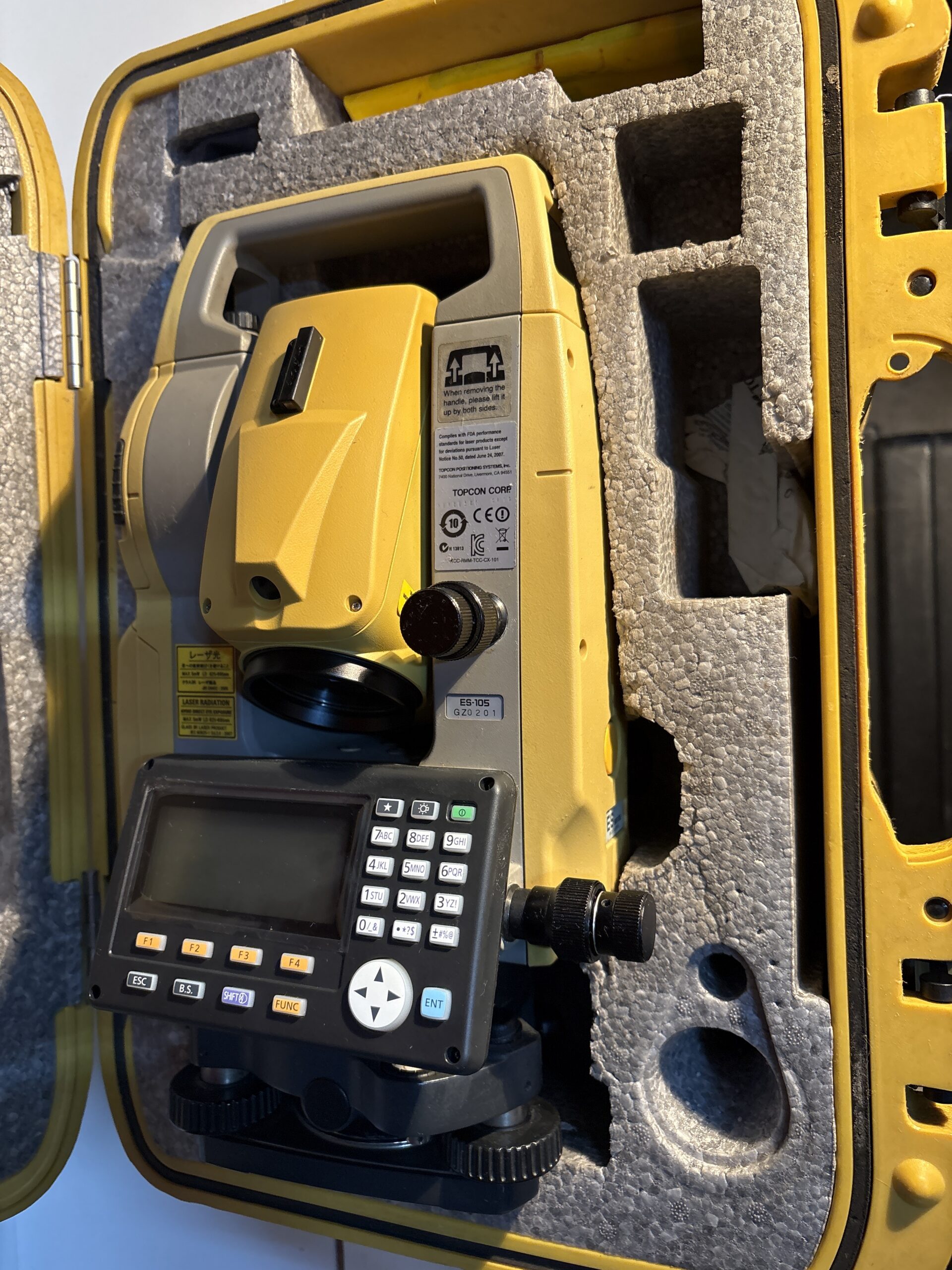 Topcon ES-105 (5" TOTAL STATION, DUAL DISPLAY, LASER PLUMMET) - Image 3
