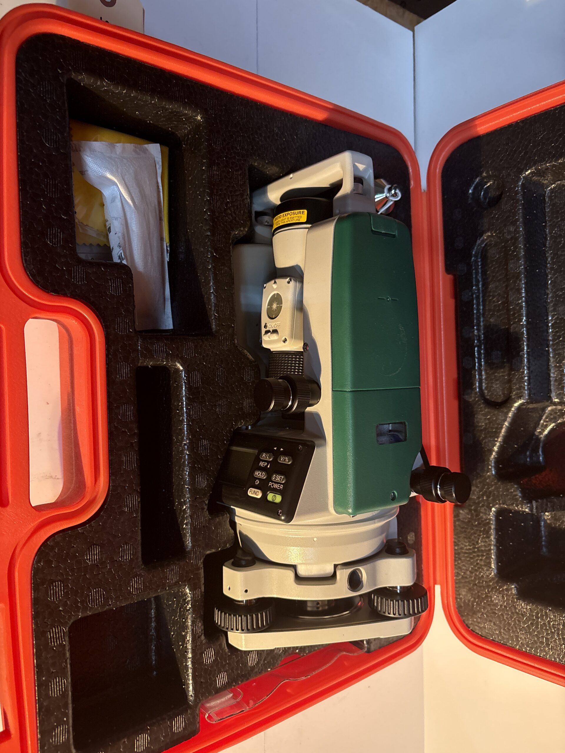 Sokkia DT740L 7" Electronic Digital Theodolite - Image 2